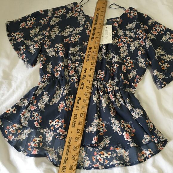 NWT Sienna Sky Navy floral short sleeve HI-LOW elastic waist SIZE M blouse - Picture 8 of 12